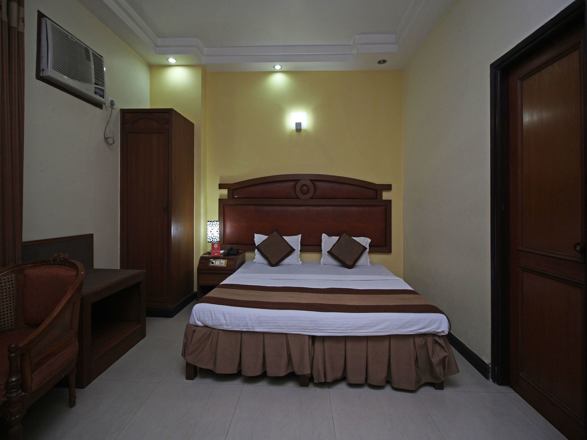 Oyo 6589 Shubhdeep Aashiyana Hotel Gurgaon Buitenkant foto