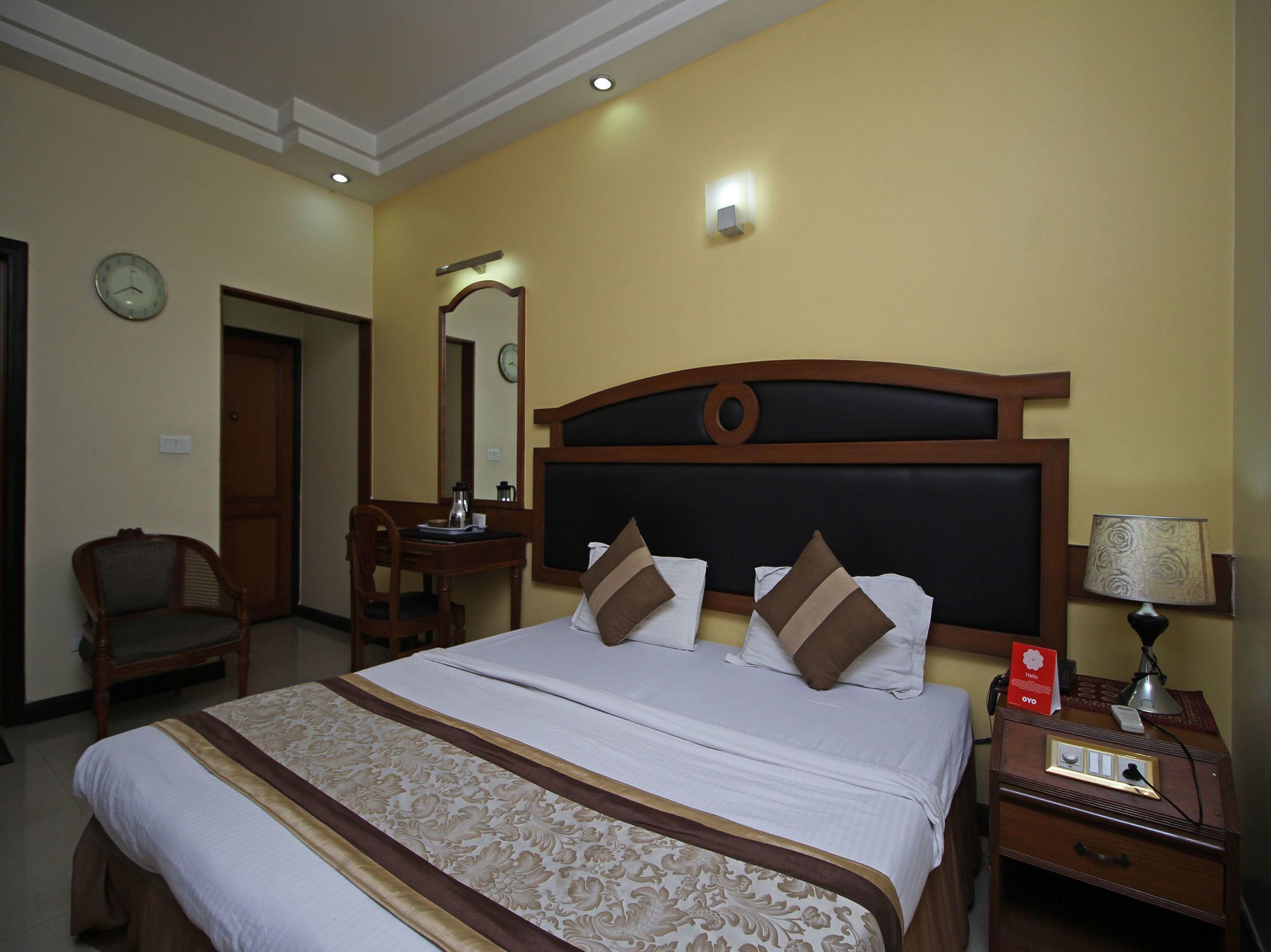 Oyo 6589 Shubhdeep Aashiyana Hotel Gurgaon Buitenkant foto