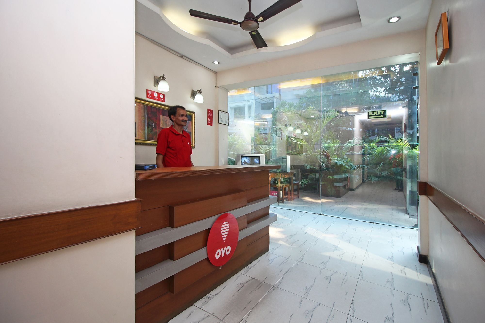 Oyo 6589 Shubhdeep Aashiyana Hotel Gurgaon Buitenkant foto