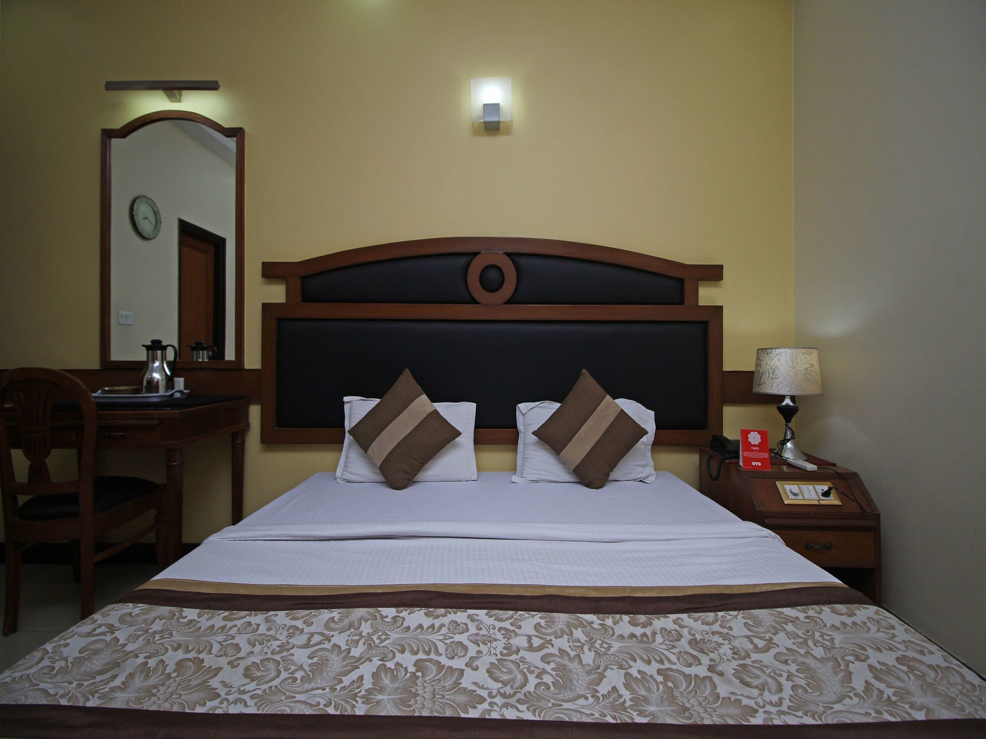 Oyo 6589 Shubhdeep Aashiyana Hotel Gurgaon Buitenkant foto